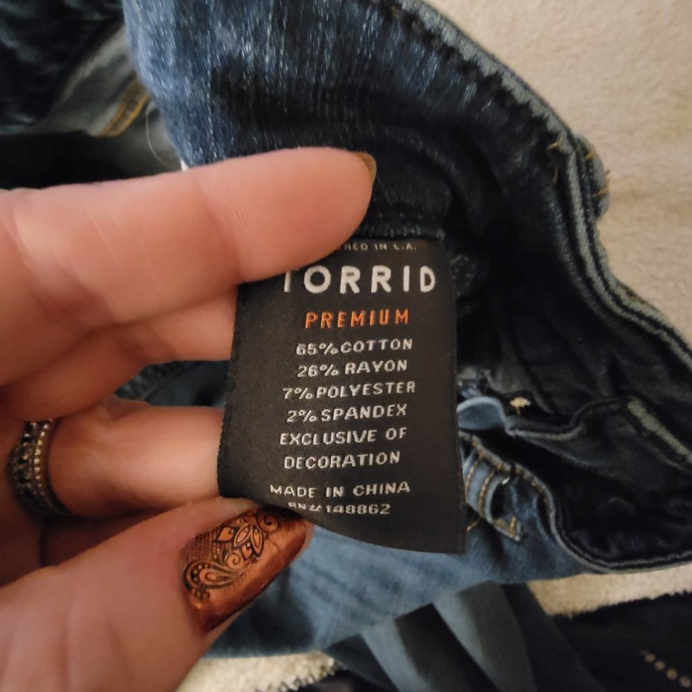 Torrid Skinny Jeans sz 16 - Picture 5 of 5
